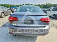 2017 Volkswagen Jetta фото