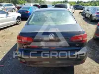 2017 Volkswagen Jetta фото