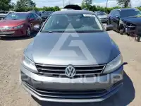 2017 Volkswagen Jetta фото