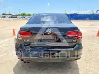 2017 Volkswagen Jetta фото