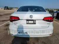 2017 Volkswagen Jetta фото