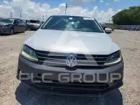 2017 Volkswagen Jetta photo