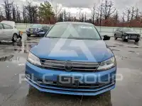 2017 Volkswagen Jetta фото