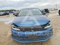 2017 Volkswagen Jetta фото