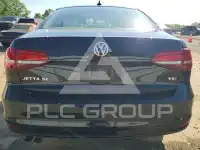 2017 Volkswagen Jetta photo
