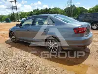 2017 Volkswagen Jetta фото