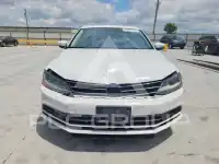 2017 Volkswagen Jetta фото