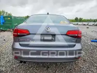 2017 Volkswagen Jetta фото