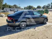 2017 Volkswagen Jetta photo