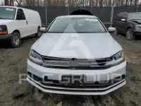 2017 Volkswagen Jetta фото