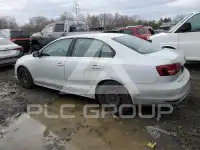 2017 Volkswagen Jetta фото