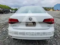 2017 Volkswagen Jetta фото