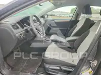 2017 Volkswagen Jetta фото