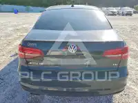 2017 Volkswagen Jetta фото