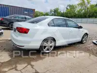 2017 Volkswagen Jetta фото