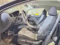 2017 Volkswagen Jetta фото