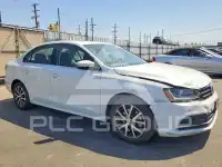 2017 Volkswagen Jetta фото