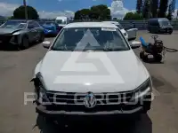 2017 Volkswagen Jetta фото