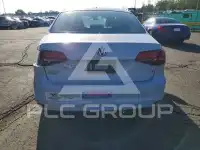 2017 Volkswagen Jetta photo