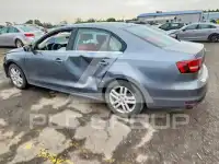 2017 Volkswagen Jetta фото