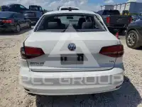 2017 Volkswagen Jetta фото