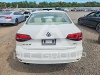 2017 Volkswagen Jetta фото