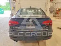 2017 Volkswagen Jetta фото