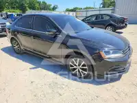 2017 Volkswagen Jetta photo