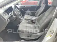 2017 Volkswagen Jetta photo