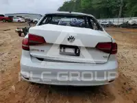 2017 Volkswagen Jetta фото