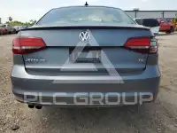 2017 Volkswagen Jetta фото
