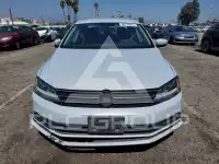 2017 Volkswagen Jetta фото