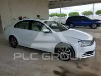 2017 Volkswagen Jetta photo