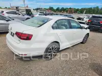 2017 Volkswagen Jetta фото
