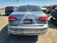 2017 Volkswagen Jetta фото