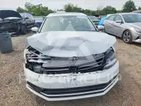 2017 Volkswagen Jetta фото