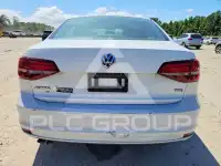 2017 Volkswagen Jetta фото