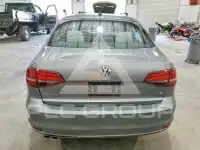 2017 Volkswagen Jetta фото
