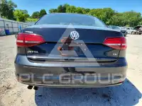 2017 Volkswagen Jetta фото