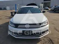 2017 Volkswagen Jetta фото