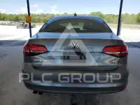 2017 Volkswagen Jetta photo