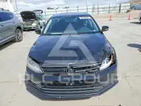 2017 Volkswagen Jetta фото