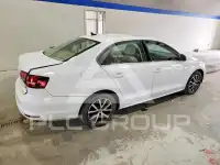 2017 Volkswagen Jetta фото