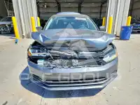 2017 Volkswagen Jetta фото