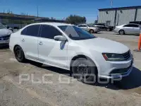 2017 Volkswagen Jetta photo
