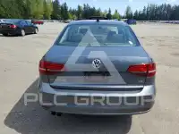 2017 Volkswagen Jetta фото