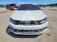 2017 Volkswagen Jetta фото