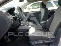 2017 Volkswagen Jetta photo