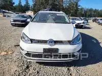 2017 Volkswagen GOLF photo