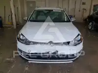 2017 Volkswagen GOLF фото